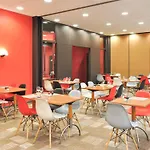Ibis Centre 3*