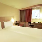 Ibis Centre 3*