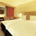 Ibis Centre Ξενοδοχείο 3*