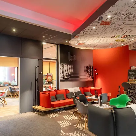 Ibis Centre Hotel 3*