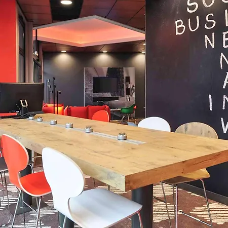 Ibis Centre Hotel