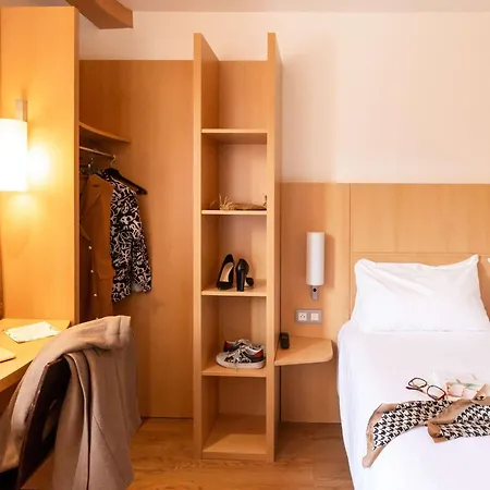 Ibis Centre Hotel