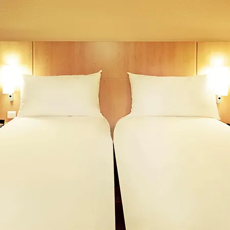 Ibis Centre