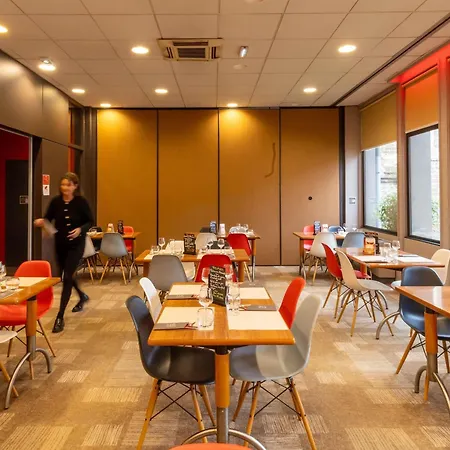 Ibis Centre Hotel 3*